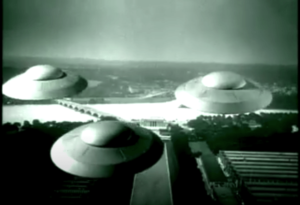 Earth vs Flying Saucers